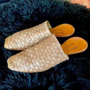 CYDWOQ Vintage “East” Mule in Caramel 39
